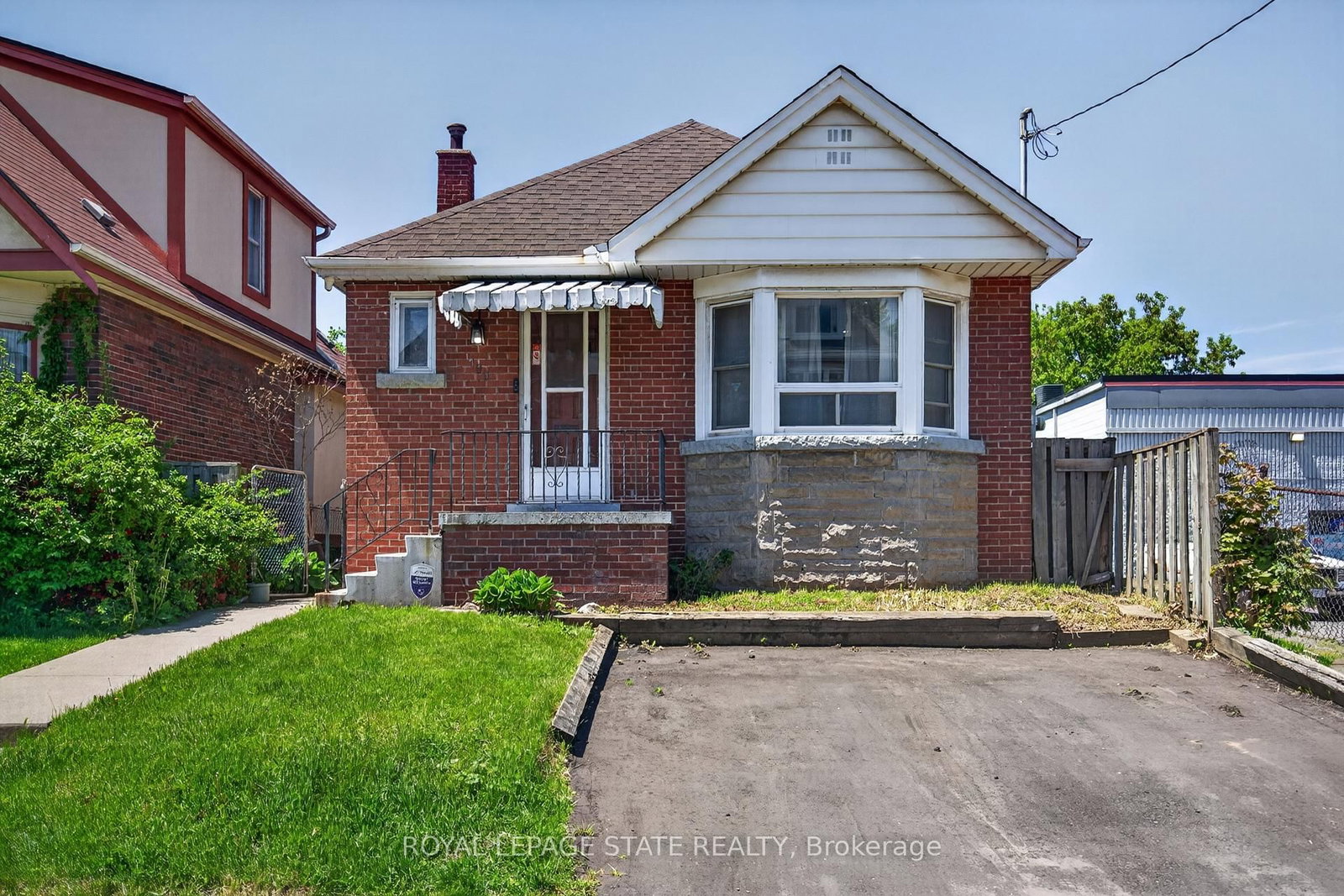 199 Stirton Street, Hamilton, ON — photo 2