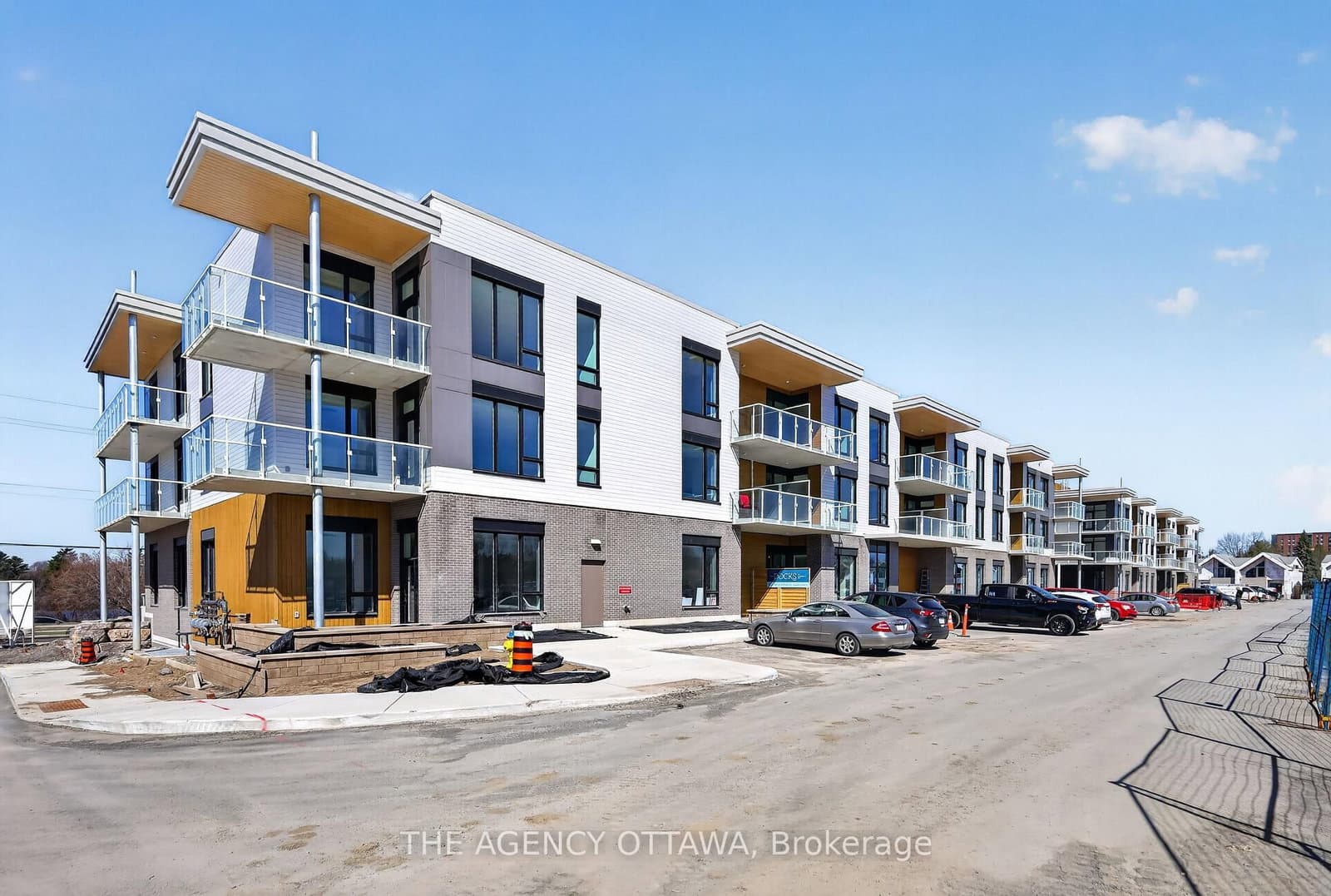 304 - 3071 Riverside Drive, Ottawa, ON — photo 2