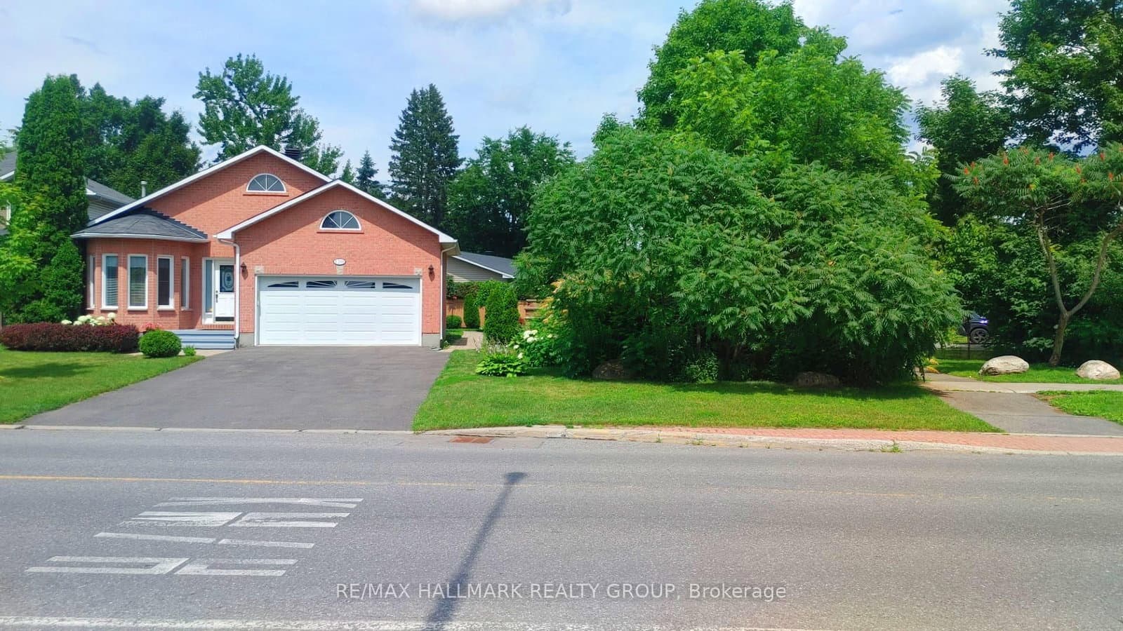 1206 Matheson Road, Ottawa, ON — photo 2