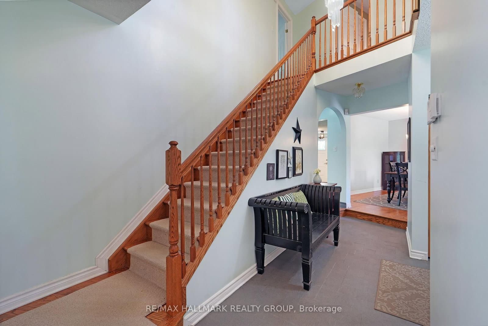 10 Coxford Street, Gloucester, ON — photo 3
