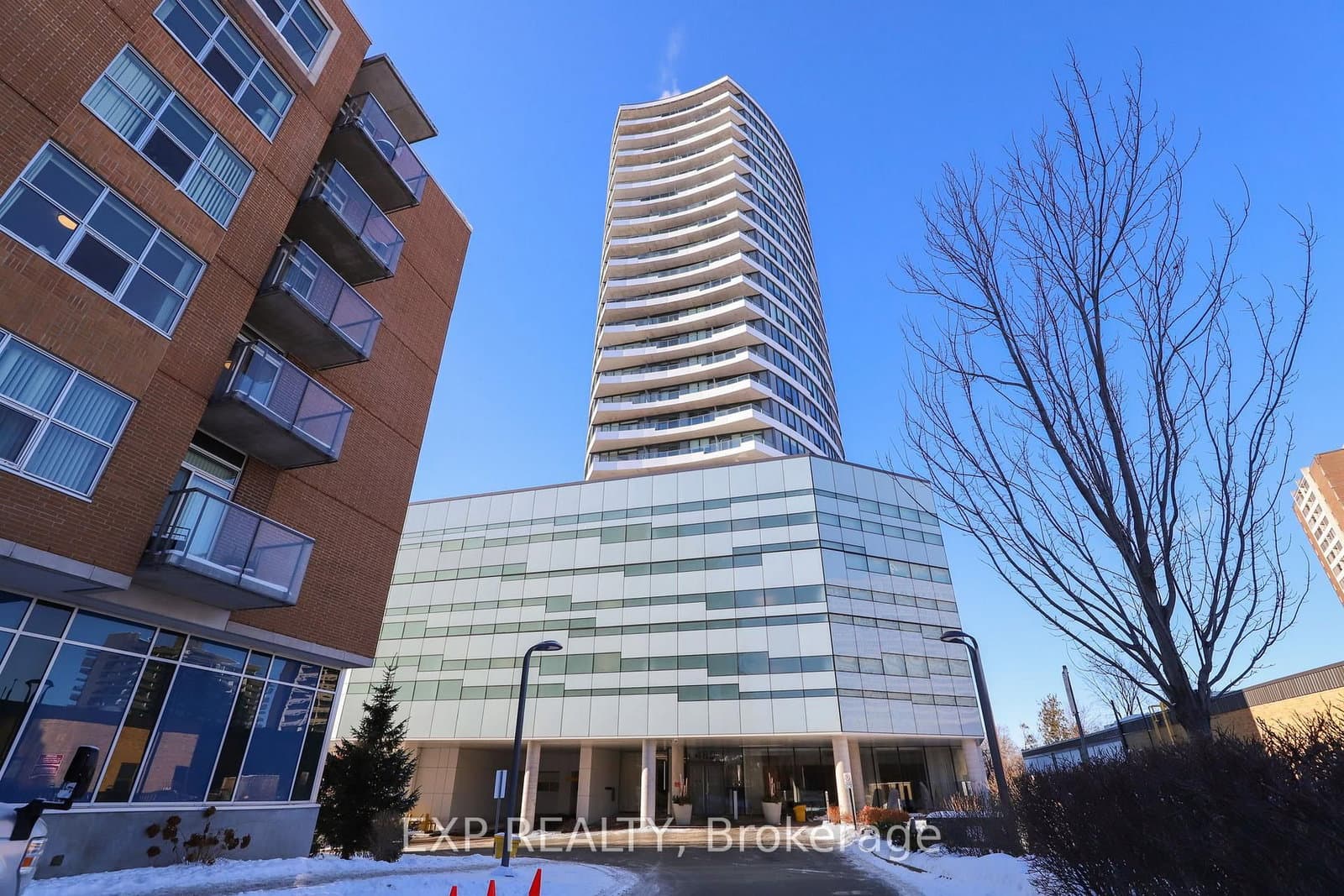 810 - 485 Richmond Road, Ottawa, ON — photo 3