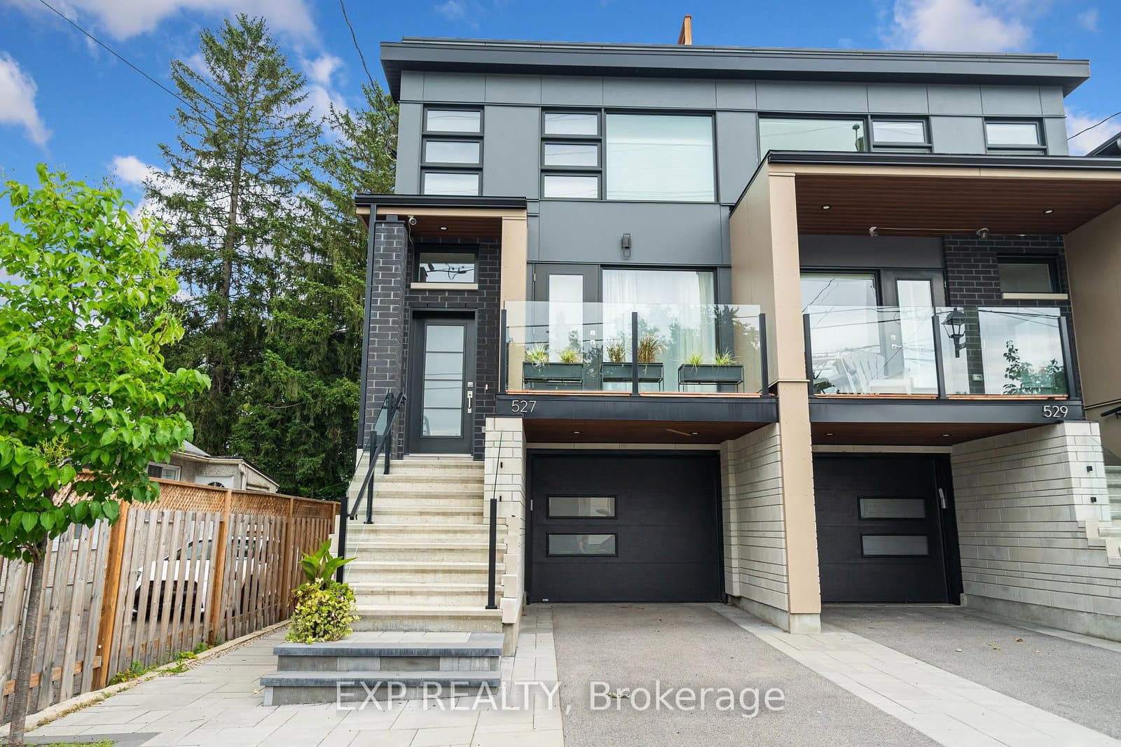 A - 527 Broadhead Avenue, Ottawa, ON