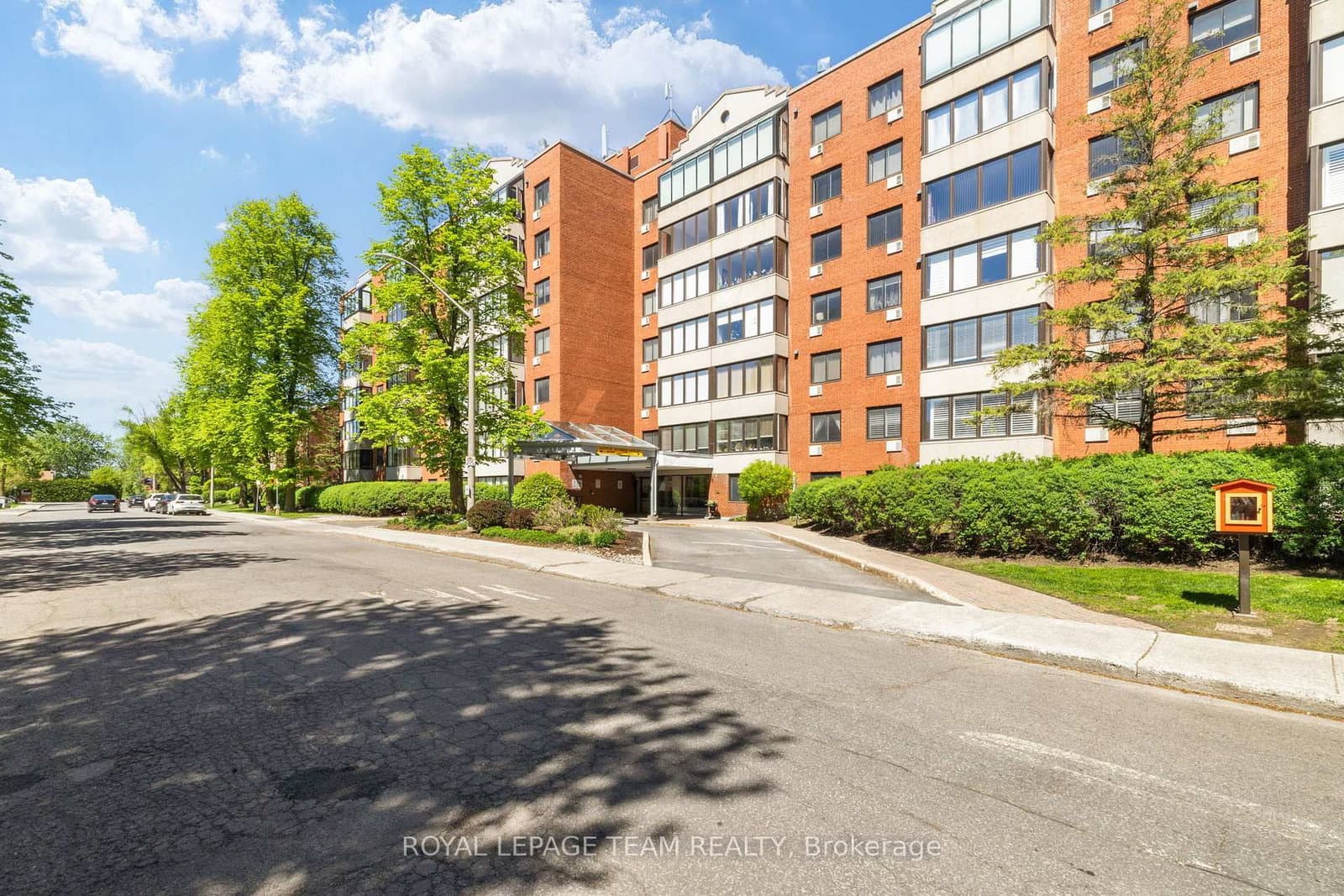 301 - 225 Alvin Road, Ottawa, ON