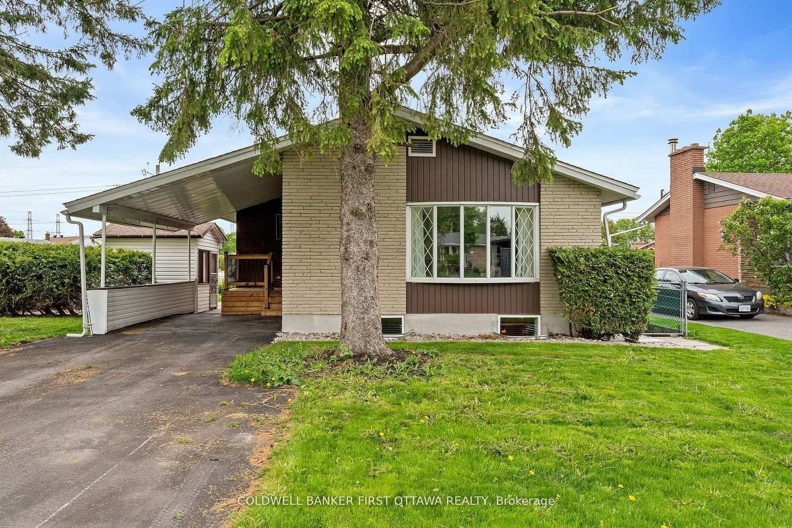 26 Spring Garden Avenue, Ottawa, ON