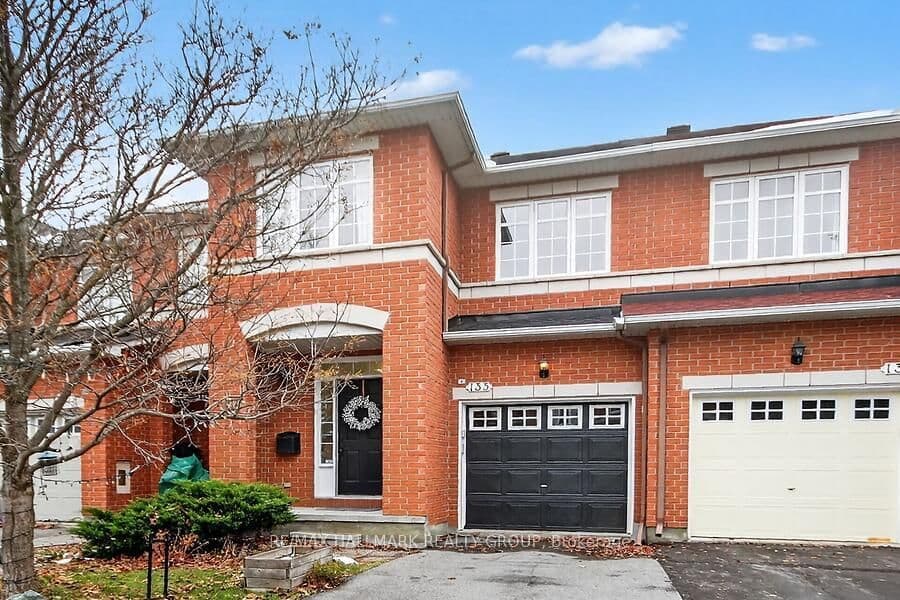 135 Gatespark Private, Ottawa, ON