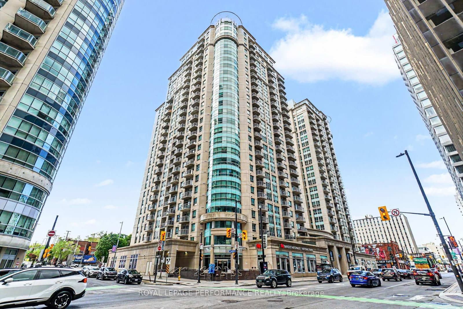 2205 - 234 Rideau Street, Ottawa, ON