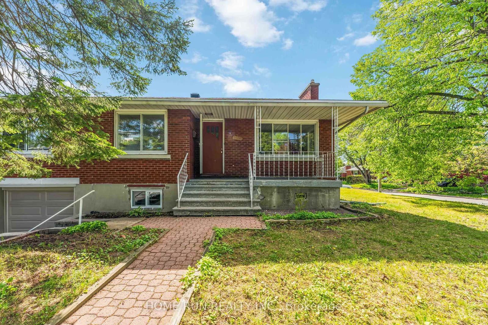 1530 Clementine Boulevard, Ottawa, ON