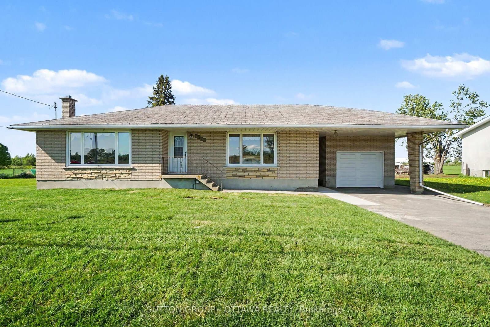 6573 Russell Road, Carlsbad Springs, ON