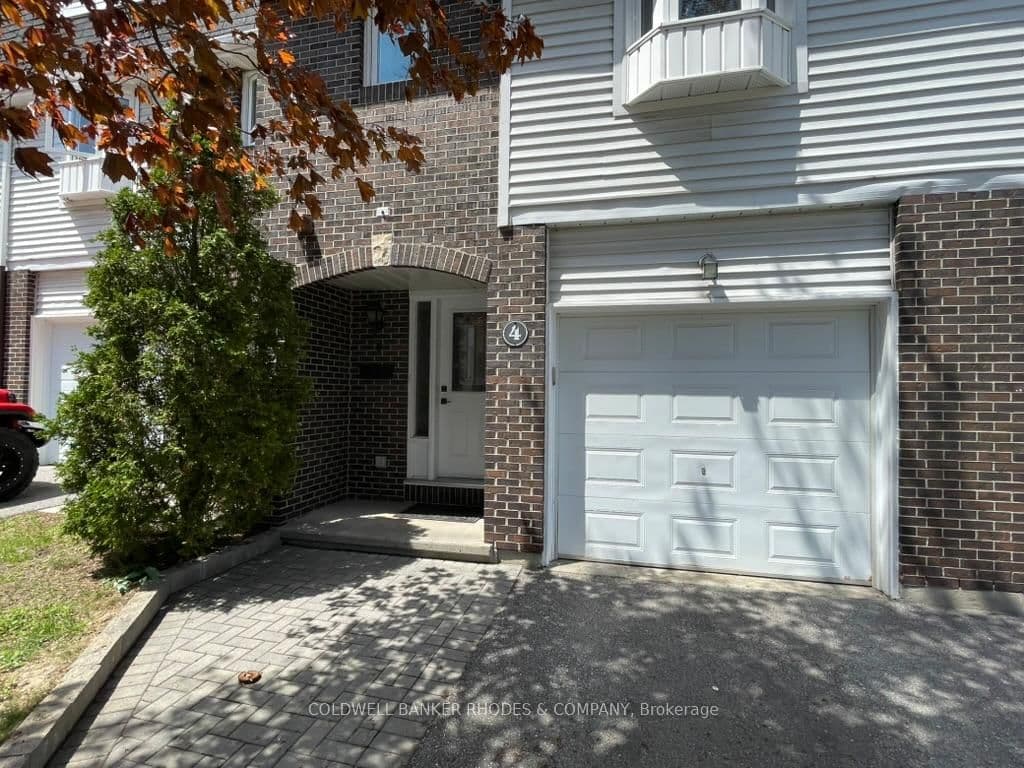 4 Almond Lane, Ottawa, ON — photo 2