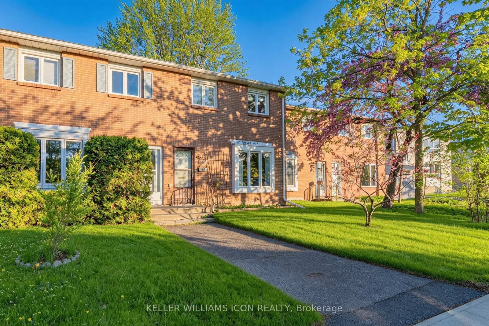 968 Meadowlands Drive, Ottawa, ON