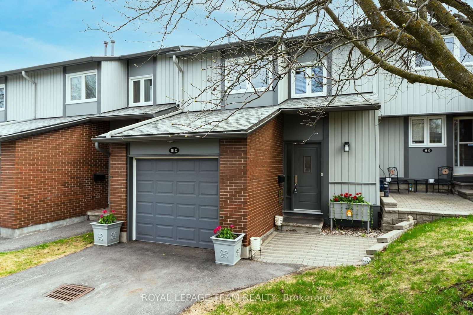 C - 18 Benlea Drive, Ottawa, ON — photo 3