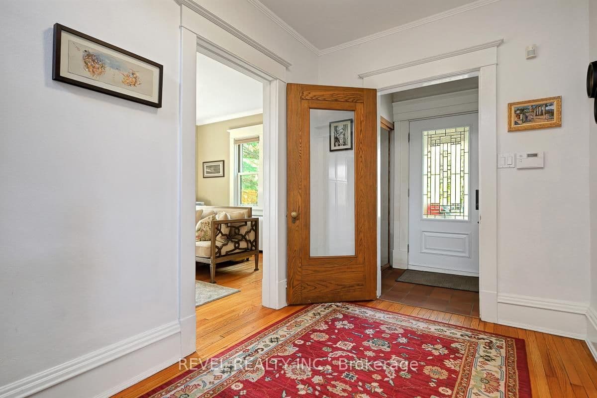 320 CLEMOW Avenue, Ottawa, ON — photo 3