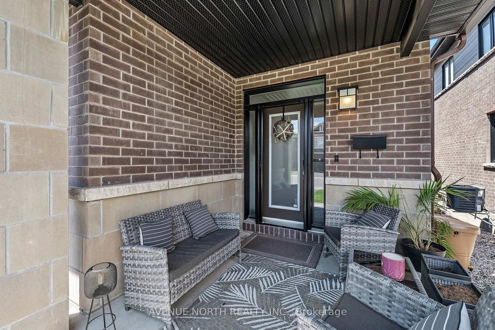 323 Lysander Place, Ottawa, ON — photo 2