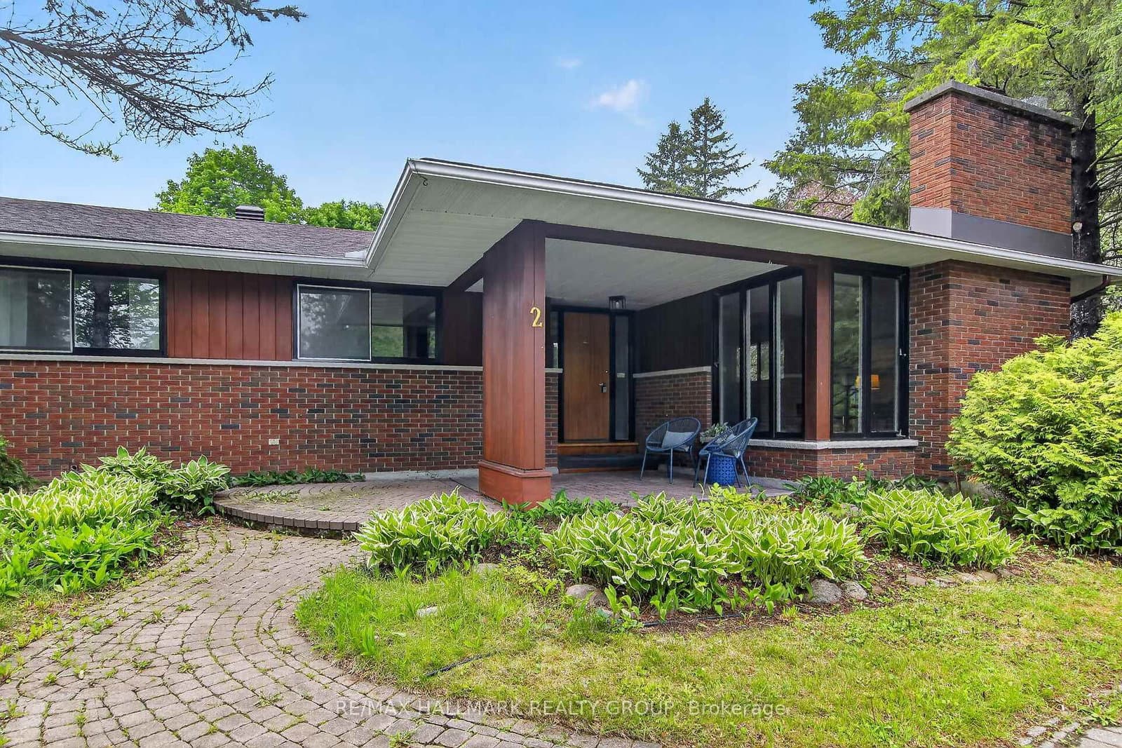 2 Birdstone Avenue, Ottawa, ON — photo 3