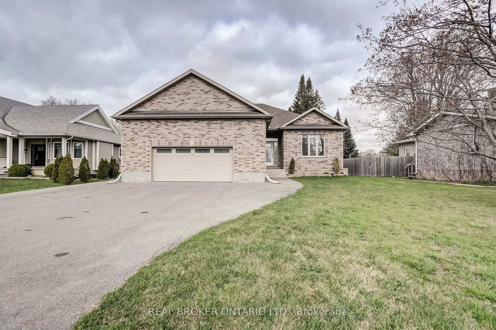 6237 Perth Street, Ottawa, ON