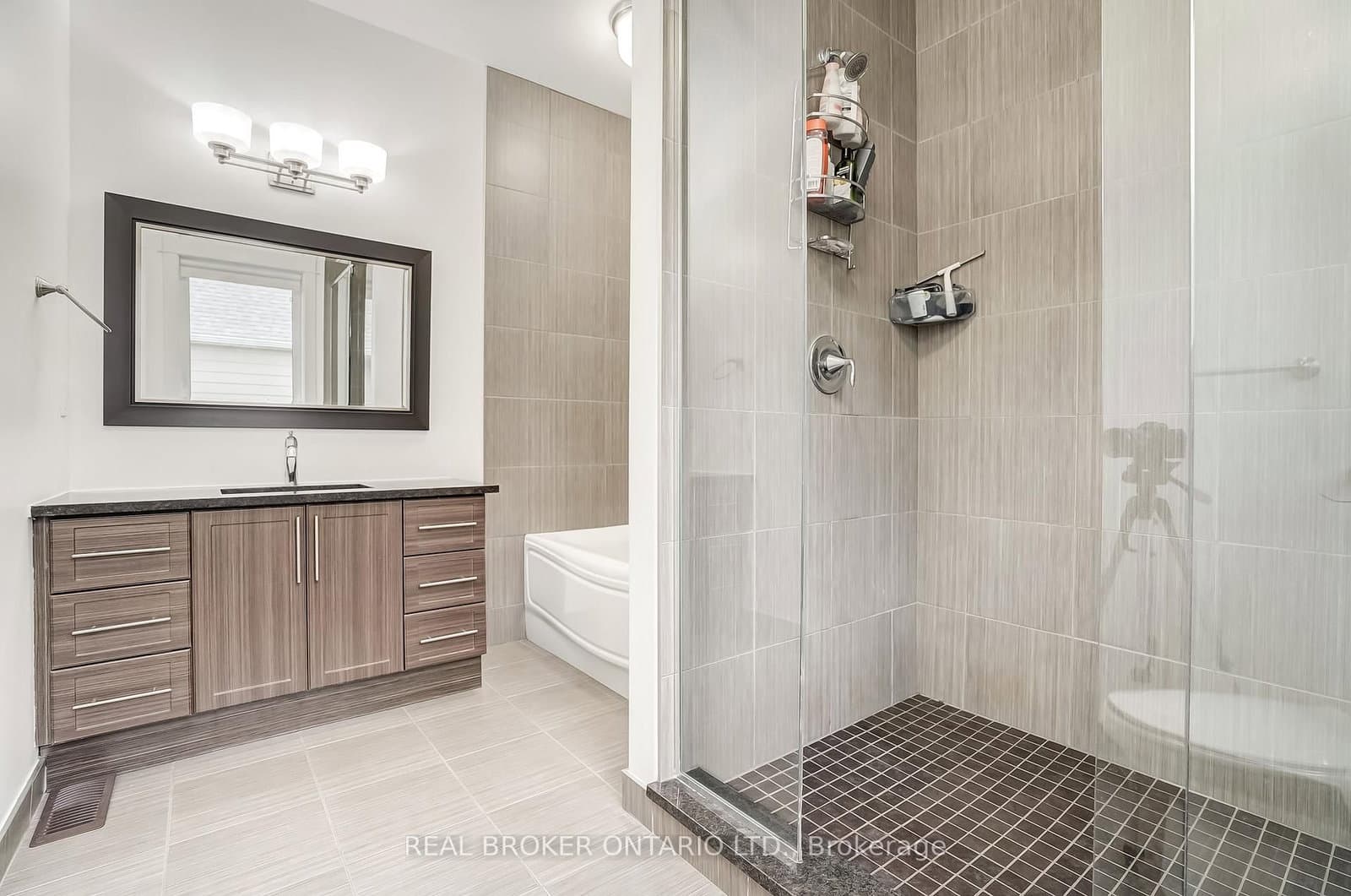6237 Perth Street, Ottawa, ON — photo 13
