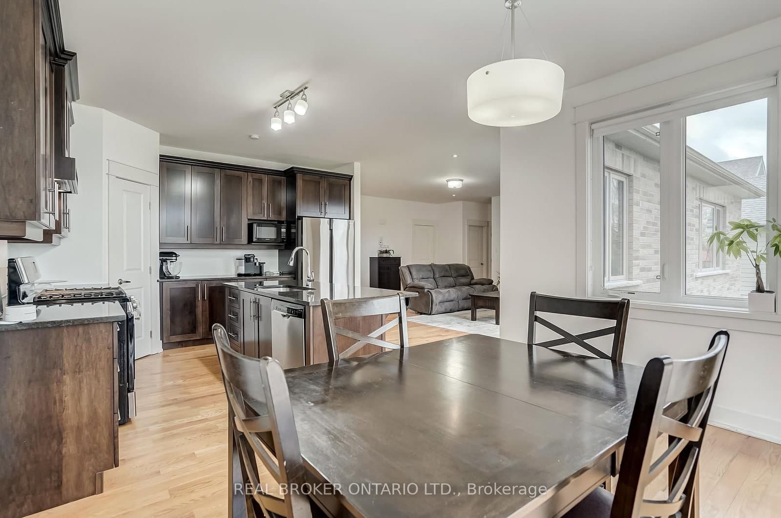 6237 Perth Street, Ottawa, ON — photo 24