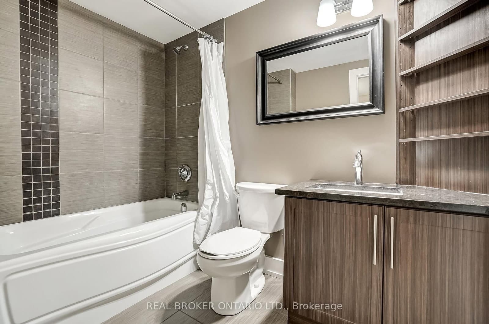 6237 Perth Street, Ottawa, ON — photo 38