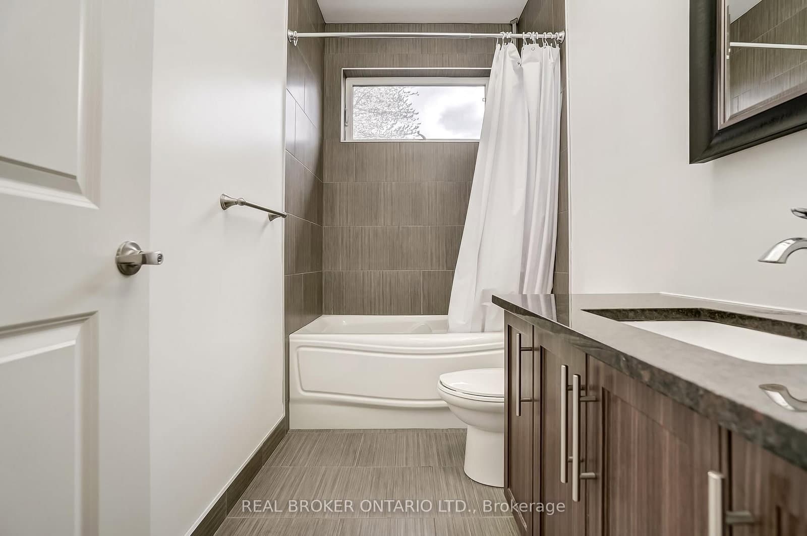 6237 Perth Street, Ottawa, ON — photo 6