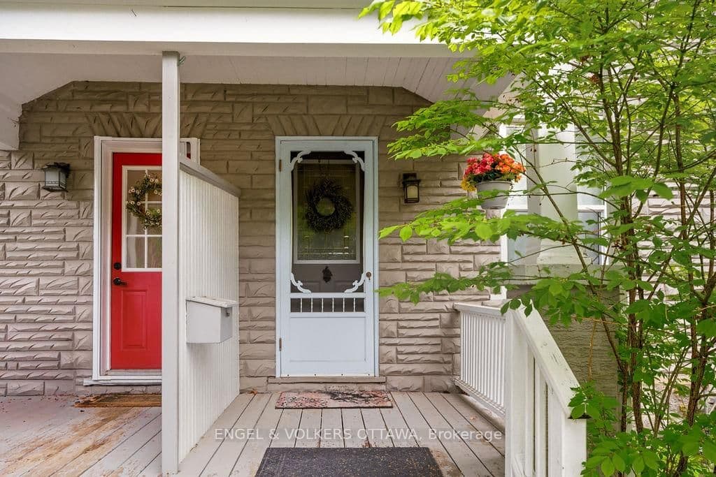 94 HOPEWELL Avenue, Ottawa, ON — photo 3