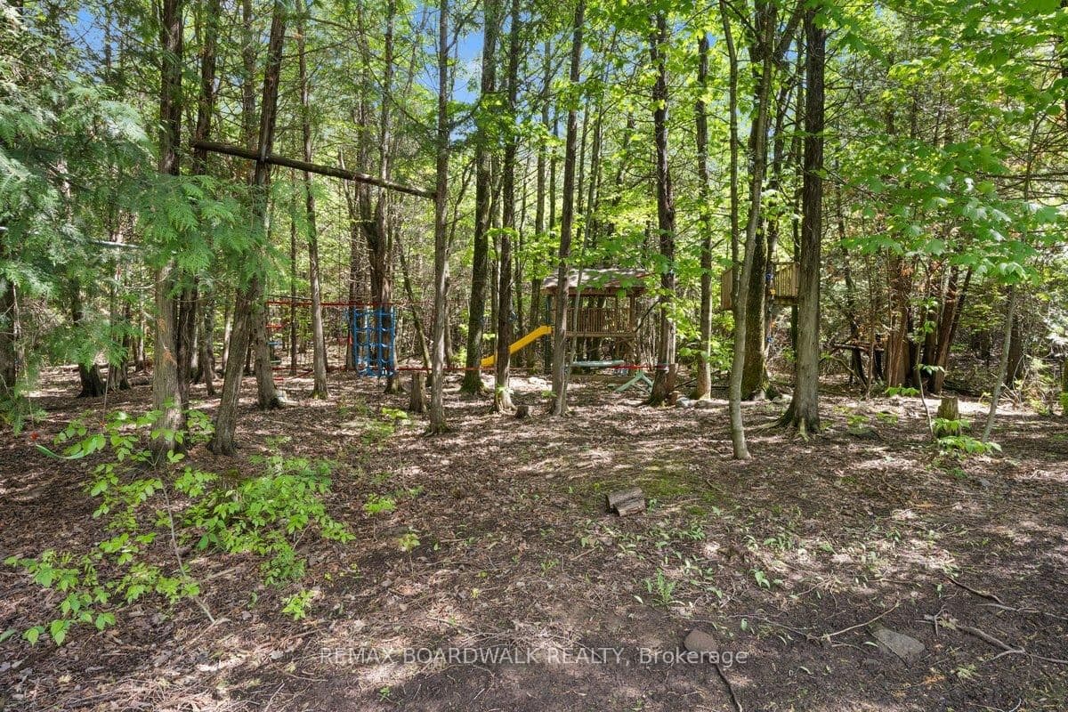 8128 MILES Crescent, Metcalfe, ON — photo 45