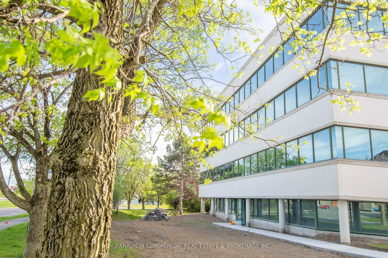 135 Michael Cowpland Drive, Ottawa, ON — photo 3