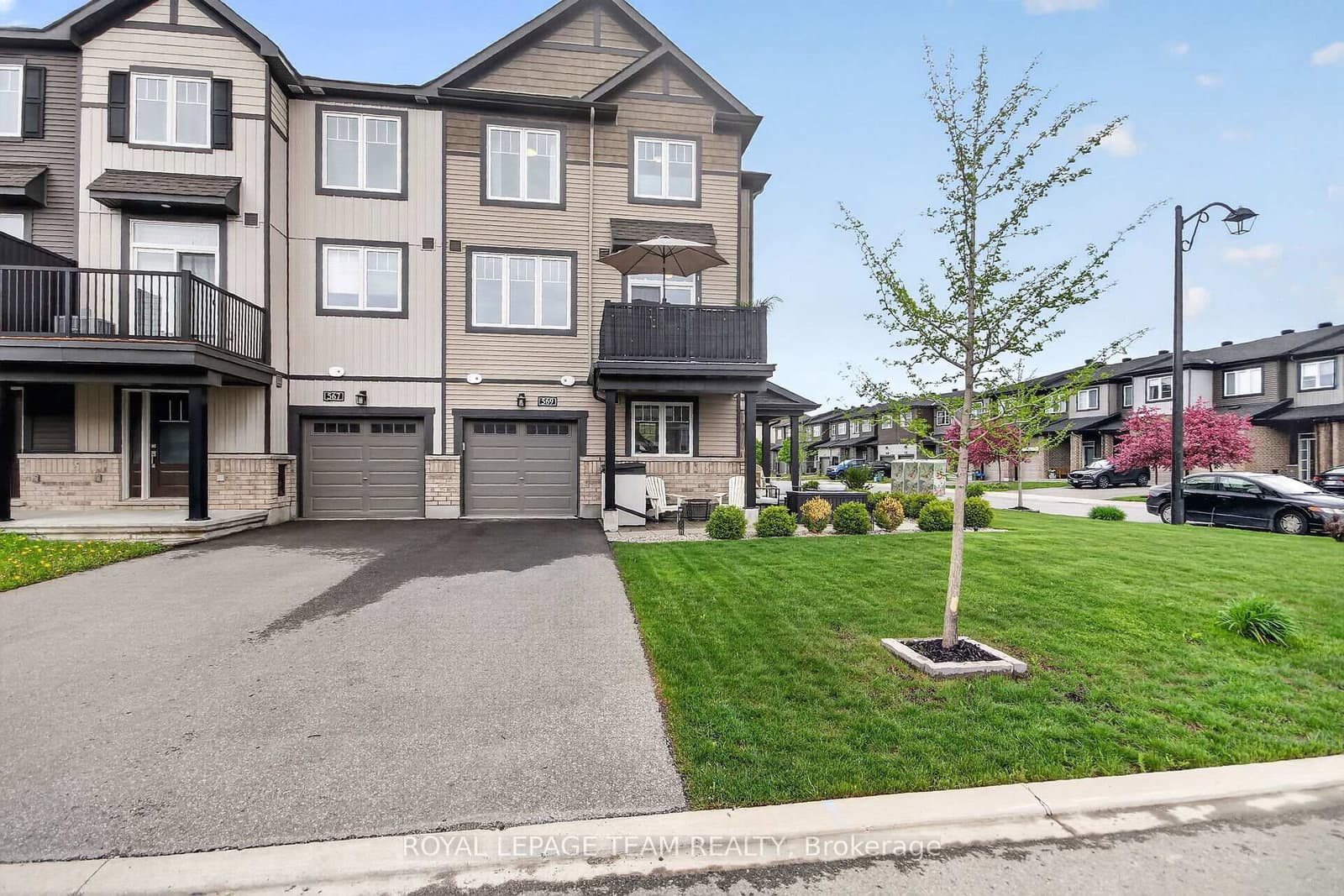 569 Clemency Crescent, Ottawa, ON — photo 2