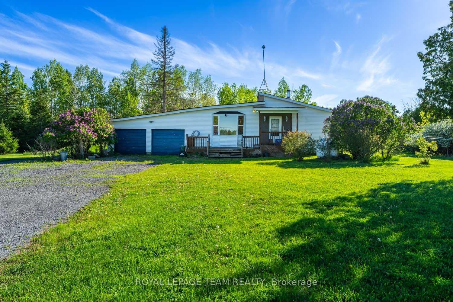 663 Beavertail Road, Carp, ON