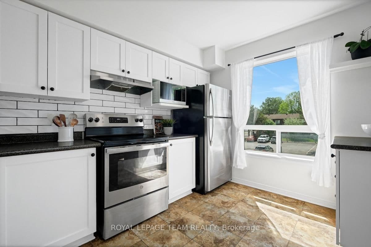 320 Wiffen Private, Ottawa, ON — photo 2
