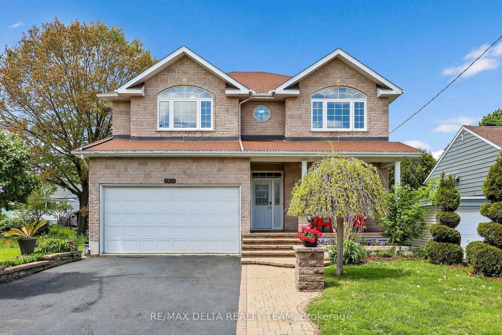1811 Kingsdale Avenue, Ottawa, ON