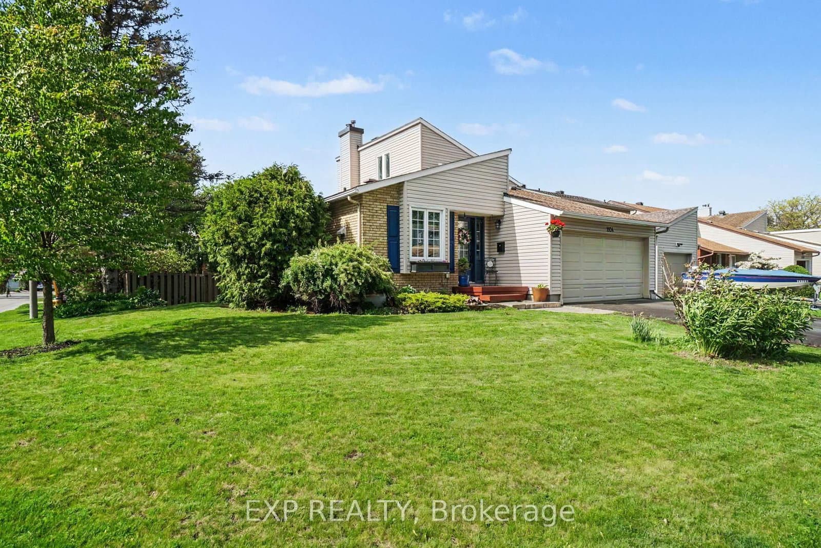 1104 Chateau Crescent, Ottawa, ON — photo 3