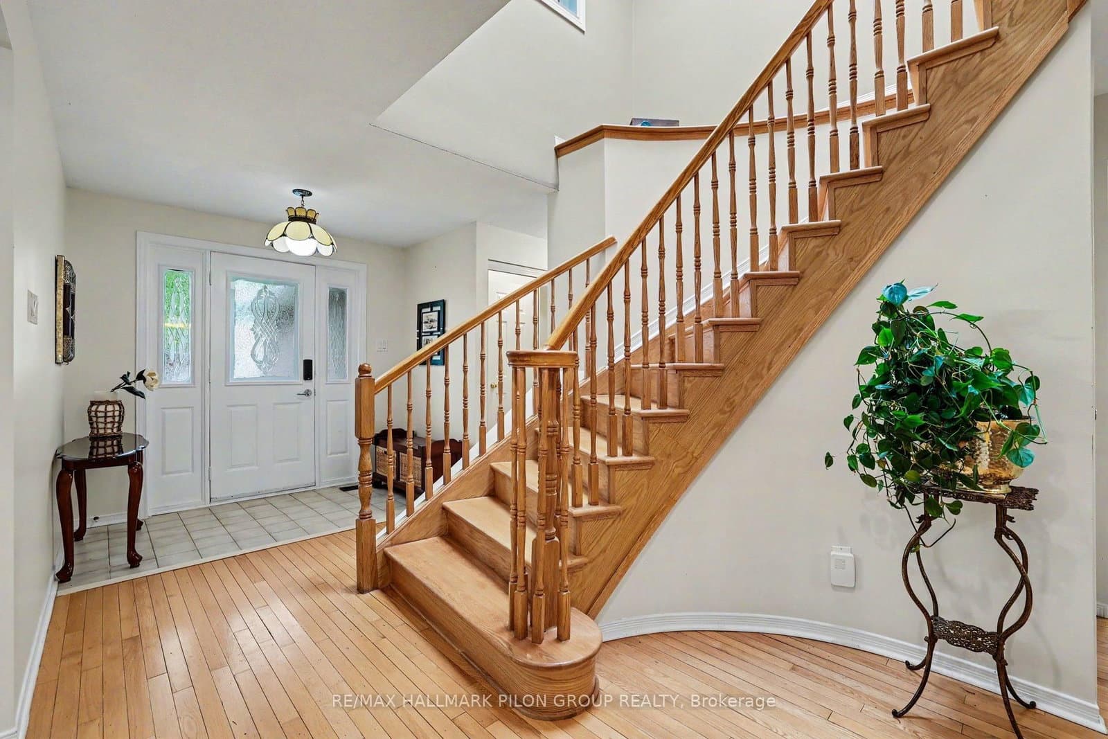 1674 Sansonnet Street, Orleans, ON — photo 3