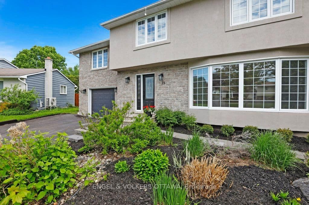 23 Biscayne Crescent, Ottawa, ON — photo 3