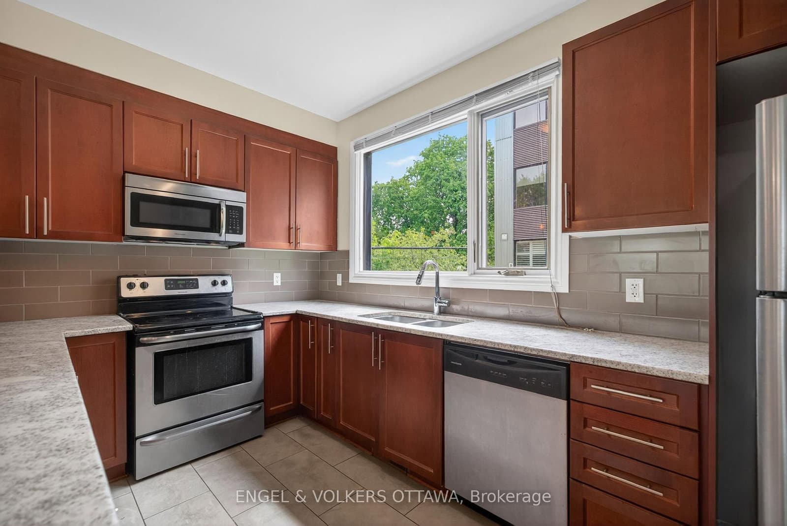 1896 Carling Avenue, Ottawa, ON — photo 8