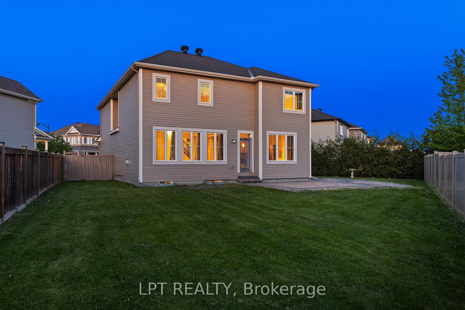 67 BRISTLING Crescent, Ottawa, ON — photo 2