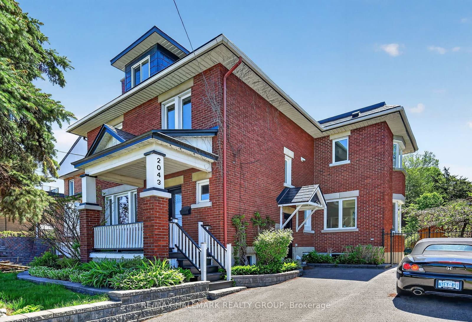 2043 Riverside Drive, Ottawa, ON — photo 2
