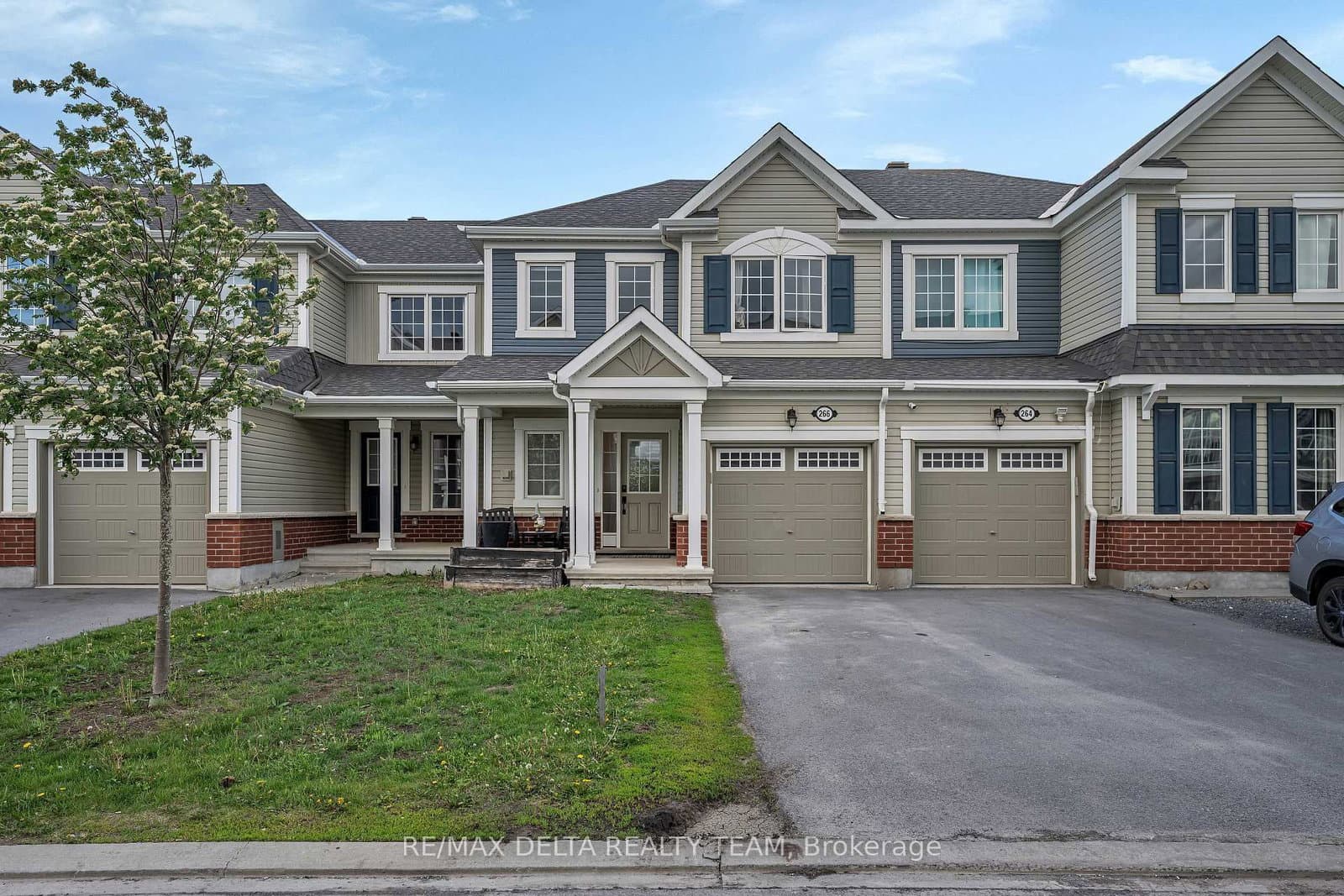 266 Brassy Minnow Crescent, Ottawa, ON