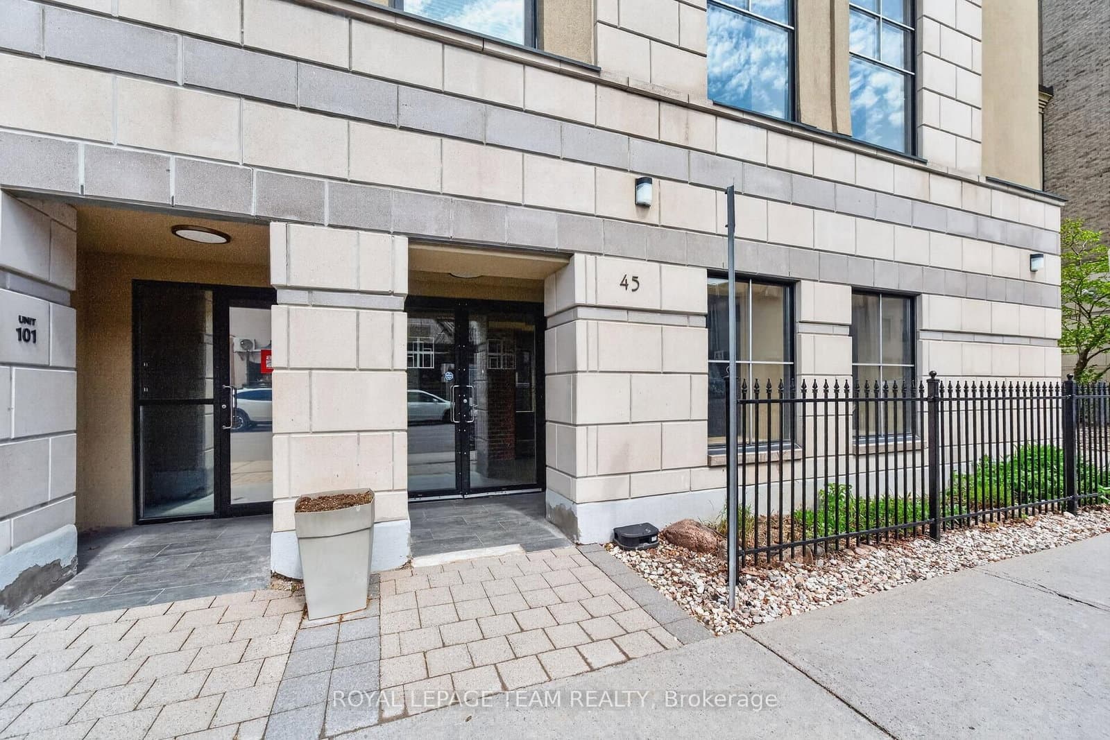307 - 45 Spencer Street, Ottawa, ON — photo 3
