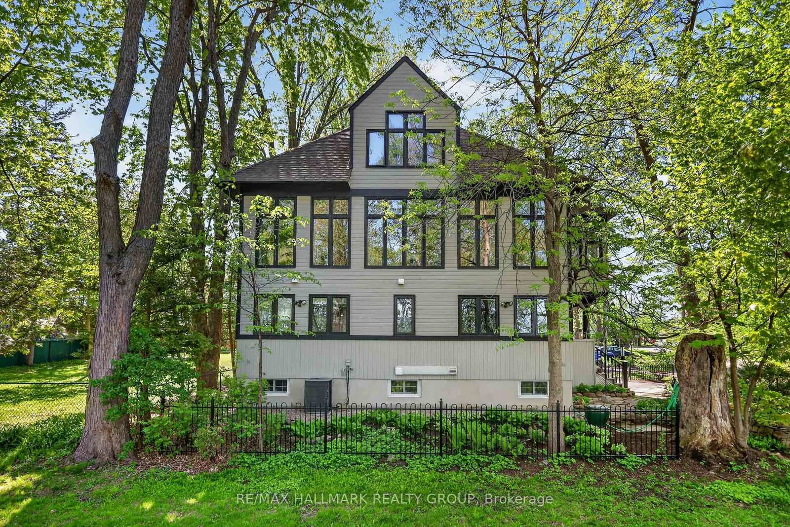 53 Scrivens Street, Ottawa, ON