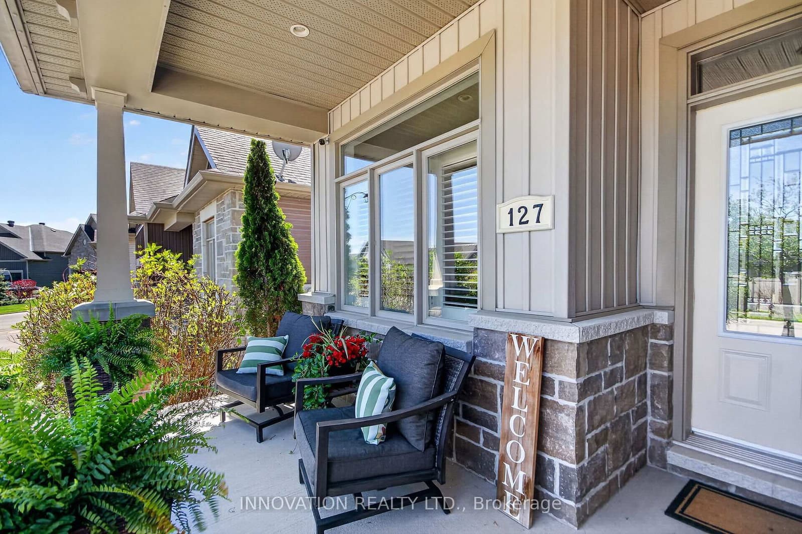 127 Elfin Grove, Ottawa, ON — photo 3