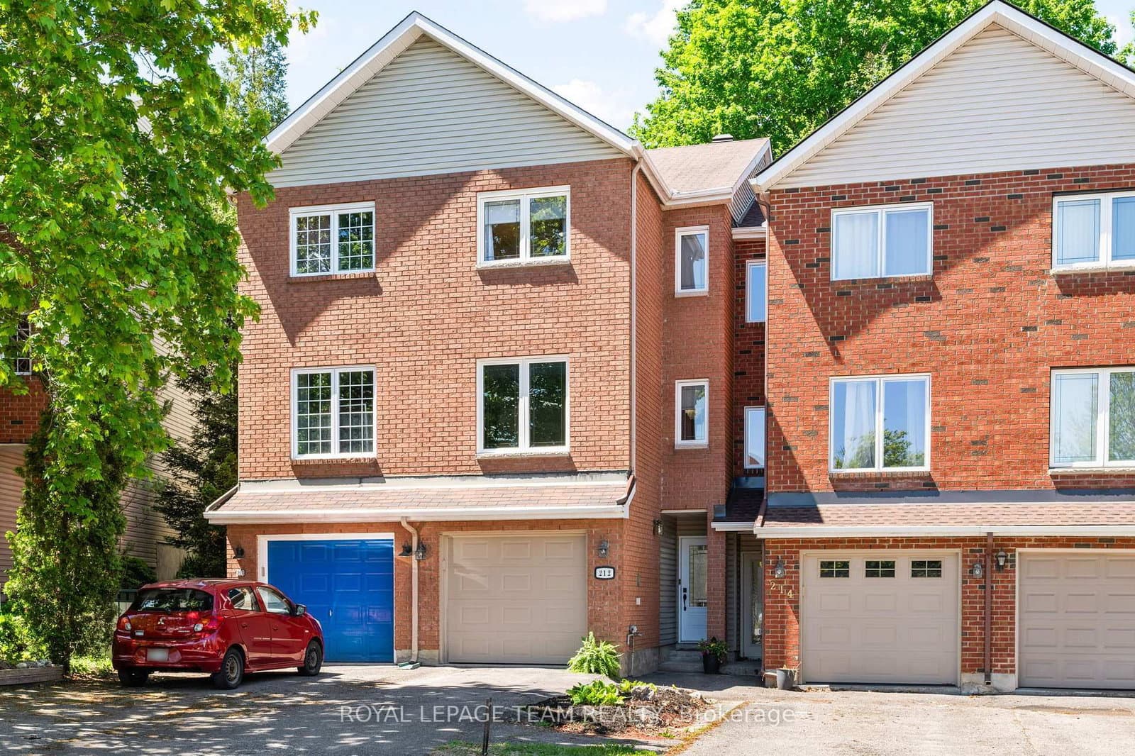 212 Provender Avenue, Ottawa, ON