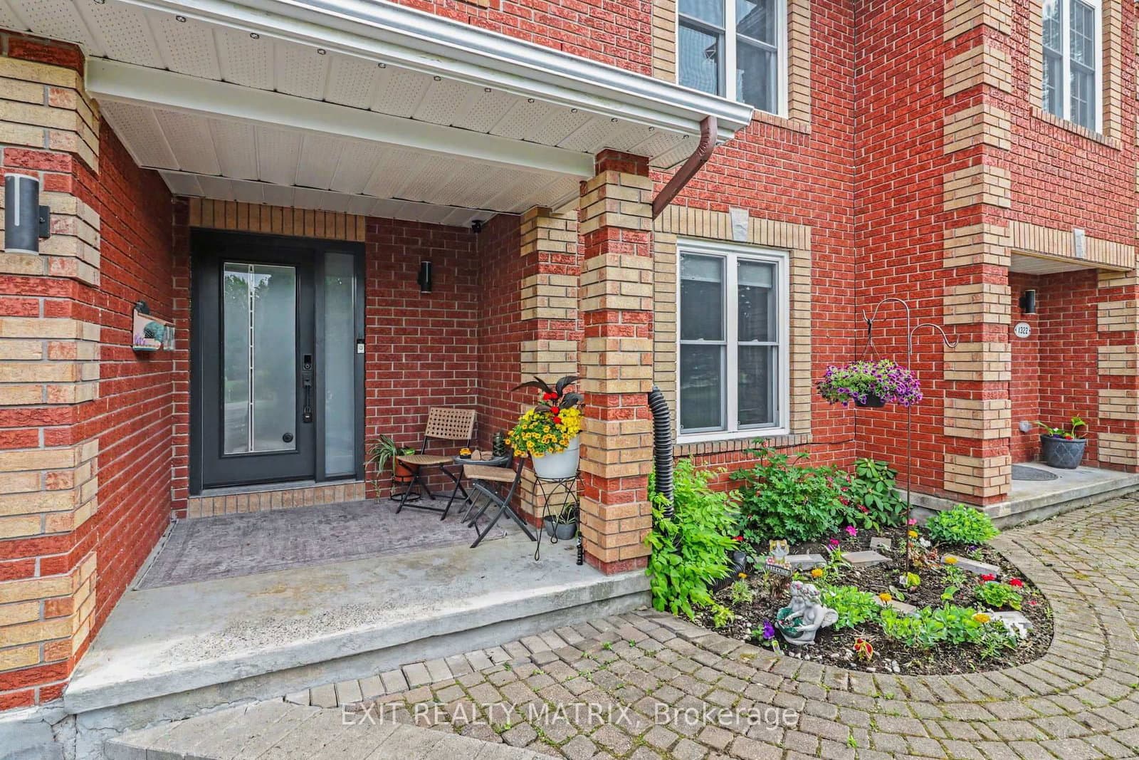 1322 Du Gouverneur Drive, Ottawa, ON — photo 2