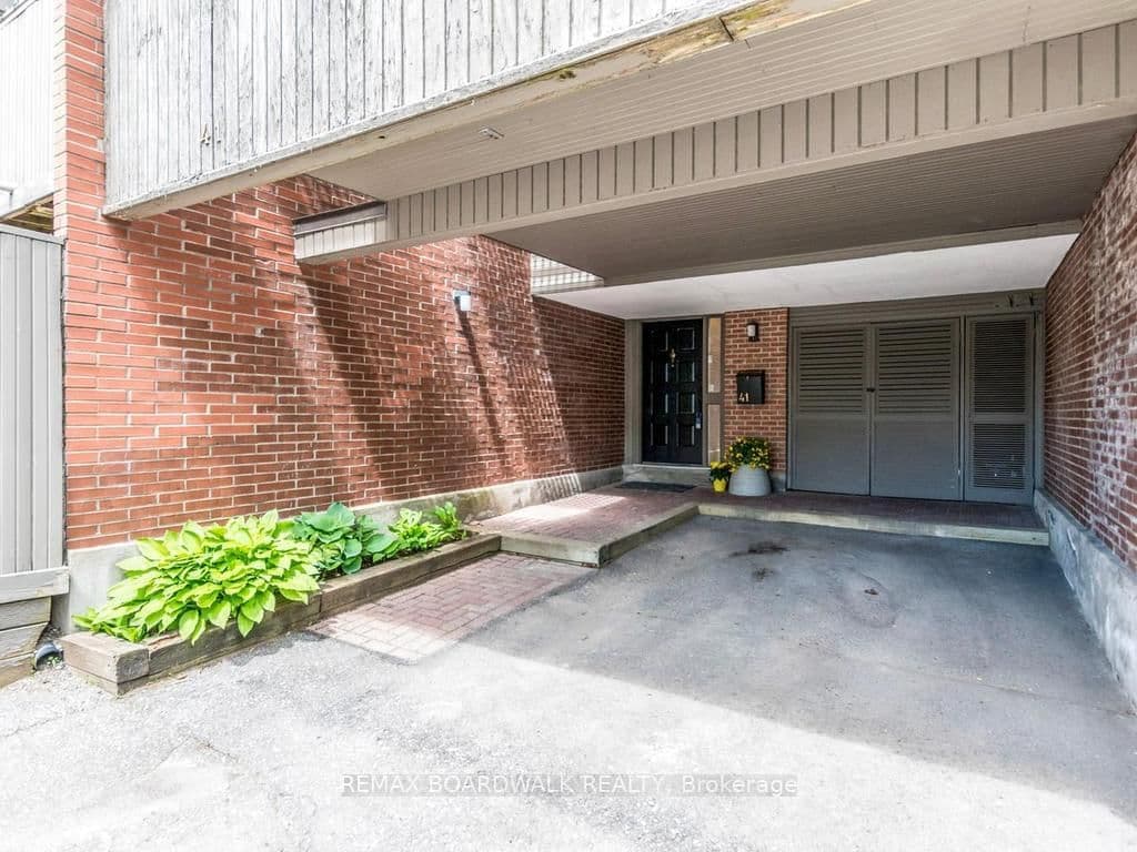 41 Putman Avenue, Ottawa, ON — photo 2