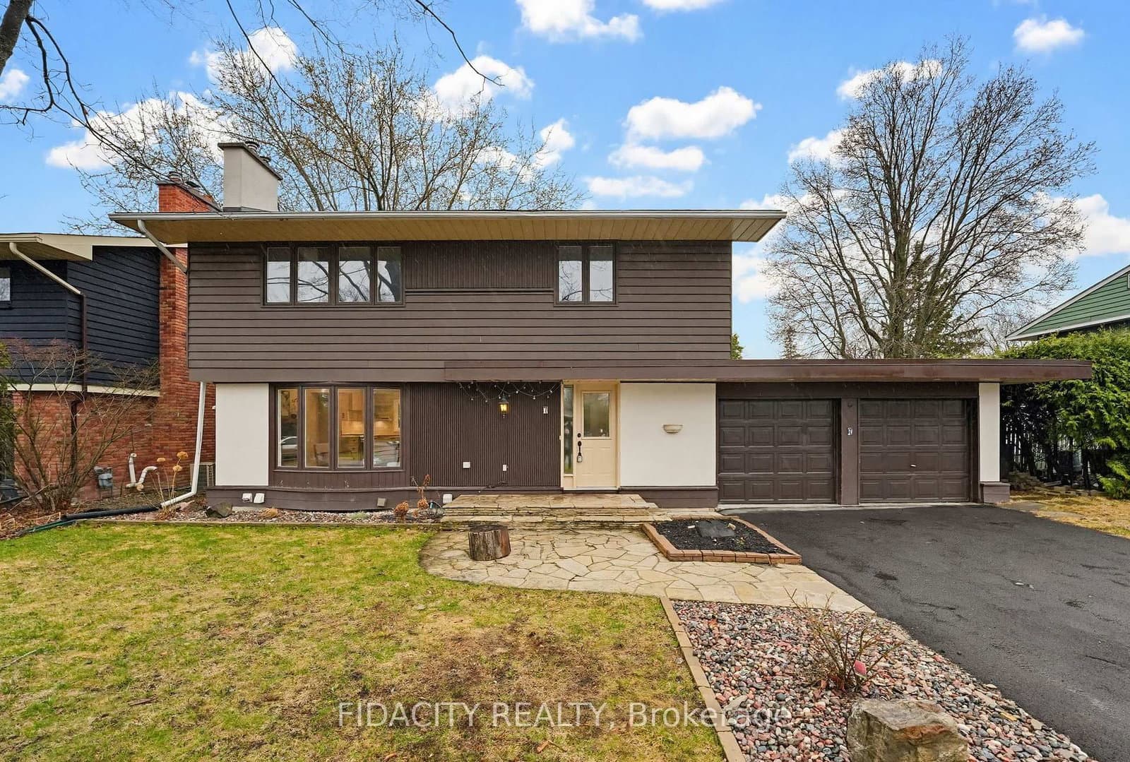 7 Gagnon Court, Ottawa, ON