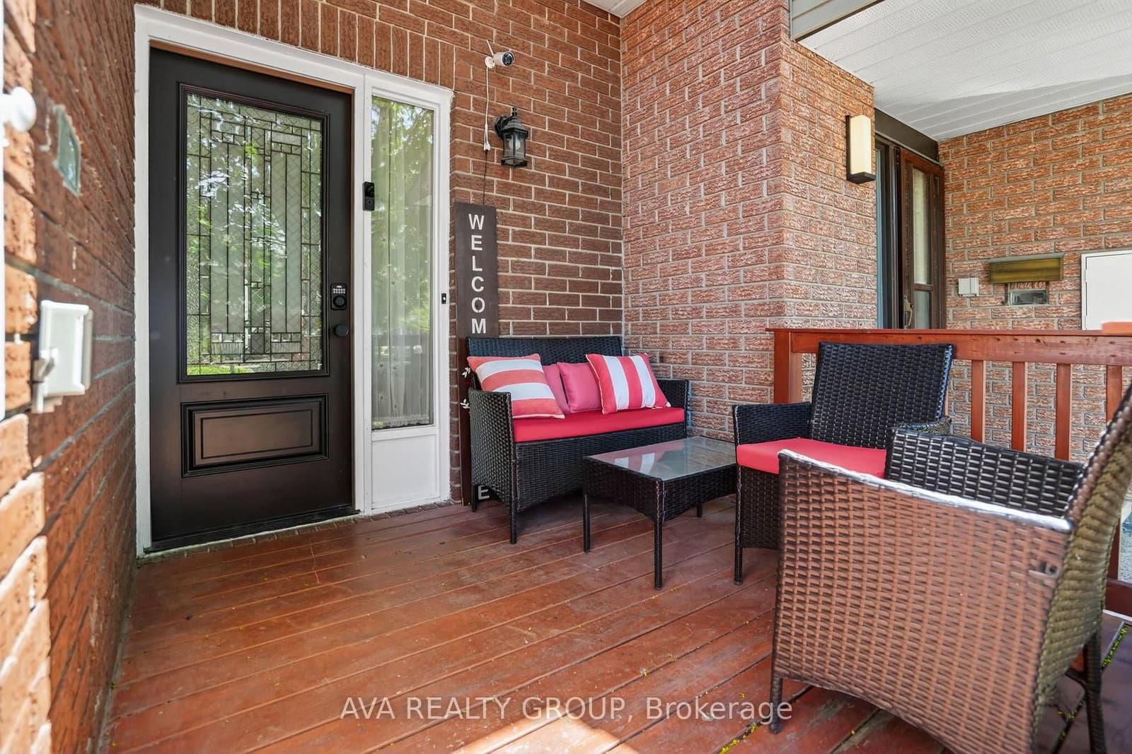 27 Danaher Drive, Ottawa, ON — photo 2