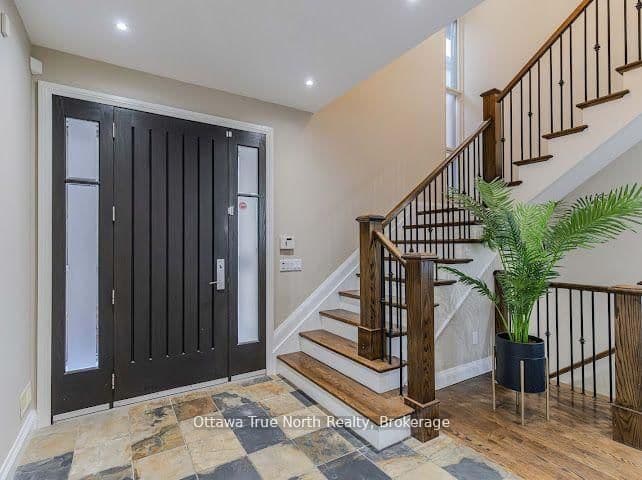 105 Black Maple Private, Ottawa, ON — photo 3