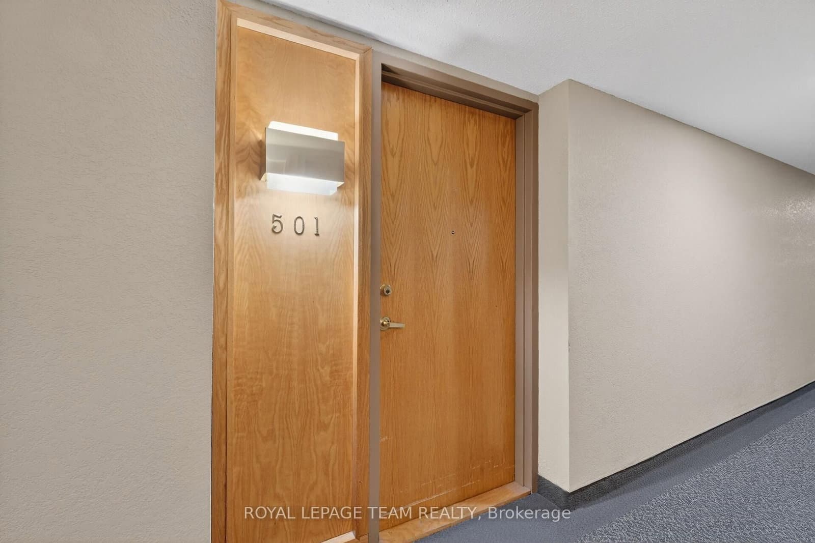 501 - 2760 Carousel Crescent, Ottawa, ON — photo 2