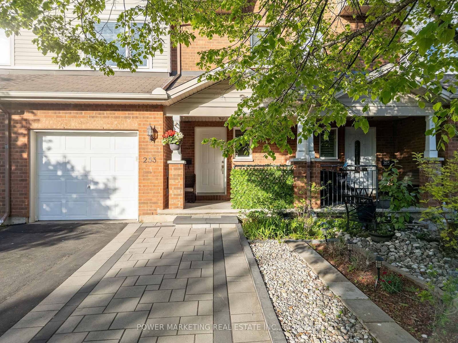 253 Parkin Circle, Ottawa, ON