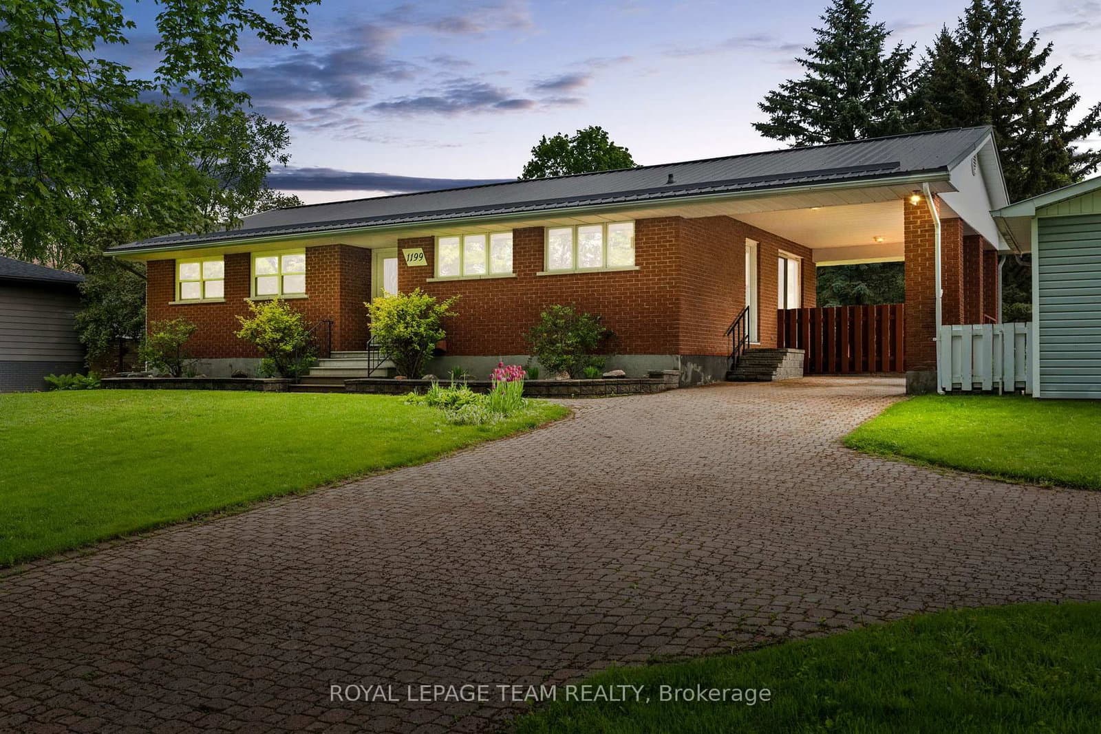 1199 Beaverwood Road, Ottawa, ON