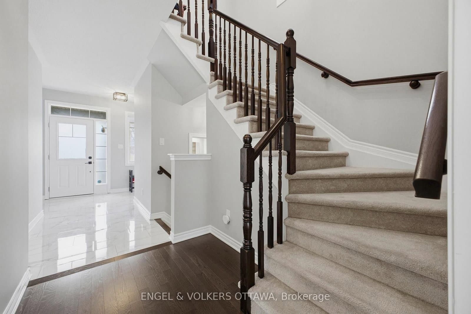 139 Switch Grass Crescent, Ottawa, ON — photo 3
